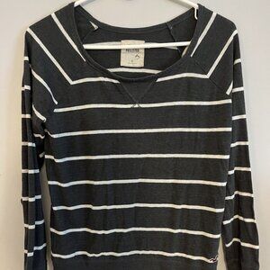Juniors Small Hollister Long Sleeve Shirt